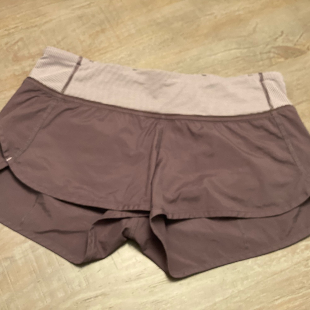 Lululemon shorts size 4 in gray